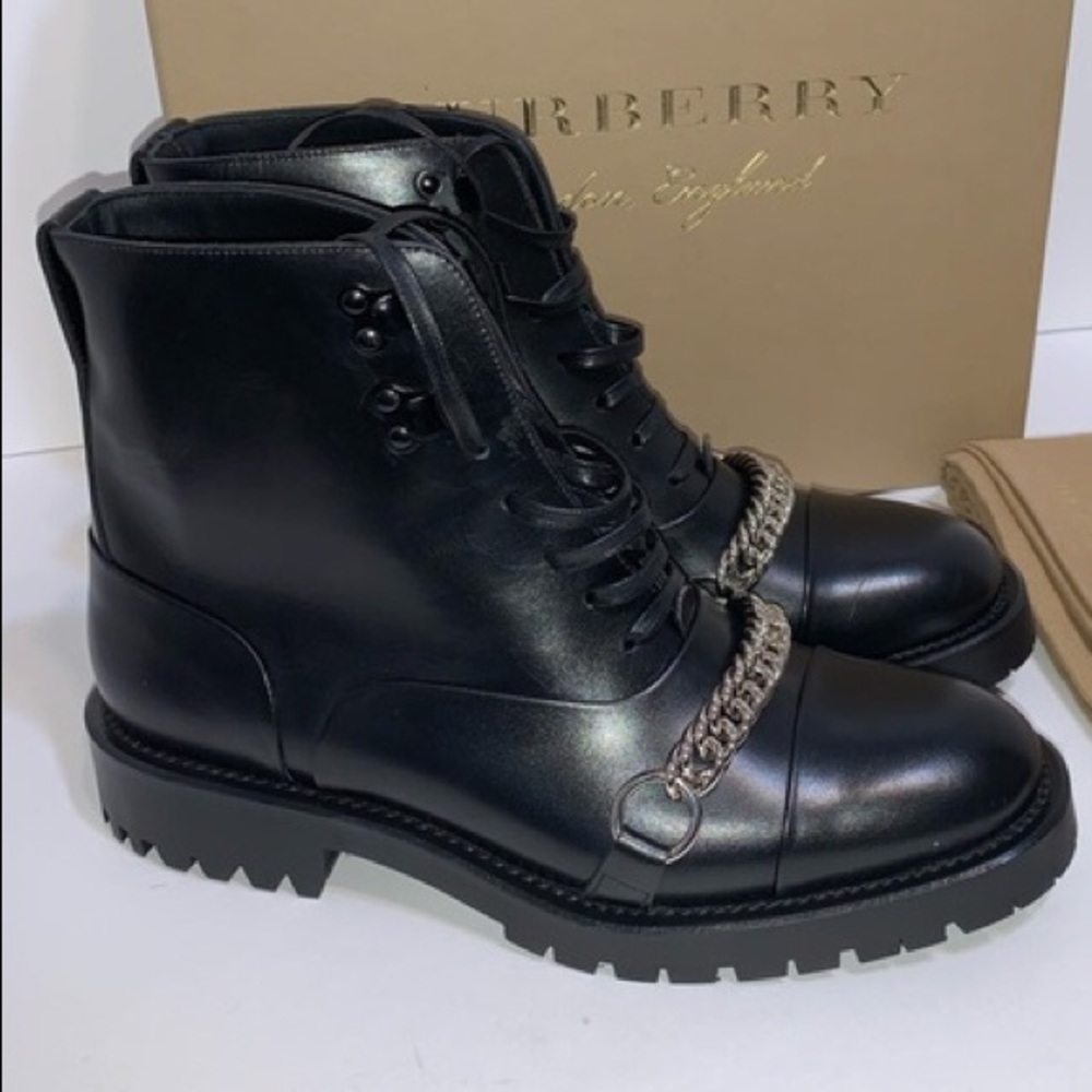BURBERRY COMBAT BOOTIES.